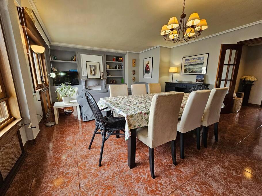 Apartament 15A04 Duplex Y Garaje En Centro Llanes Zewnętrze zdjęcie